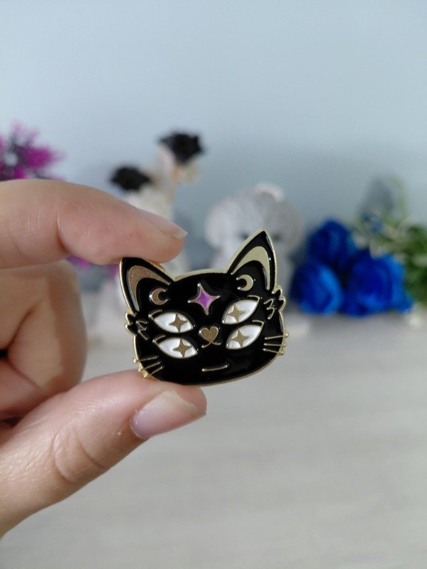 Producto - Pin metalizado - Michi en dorado #1670