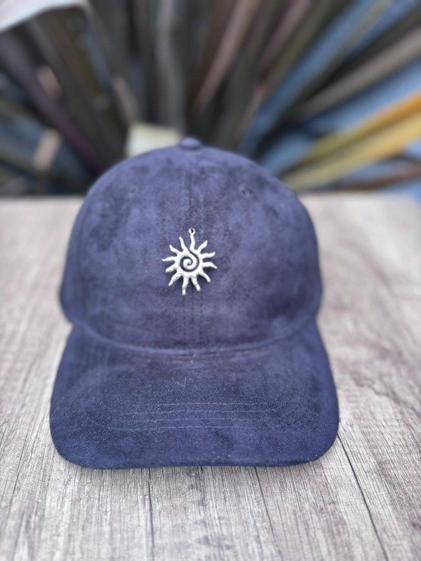 Producto - gorra de gamuza negra