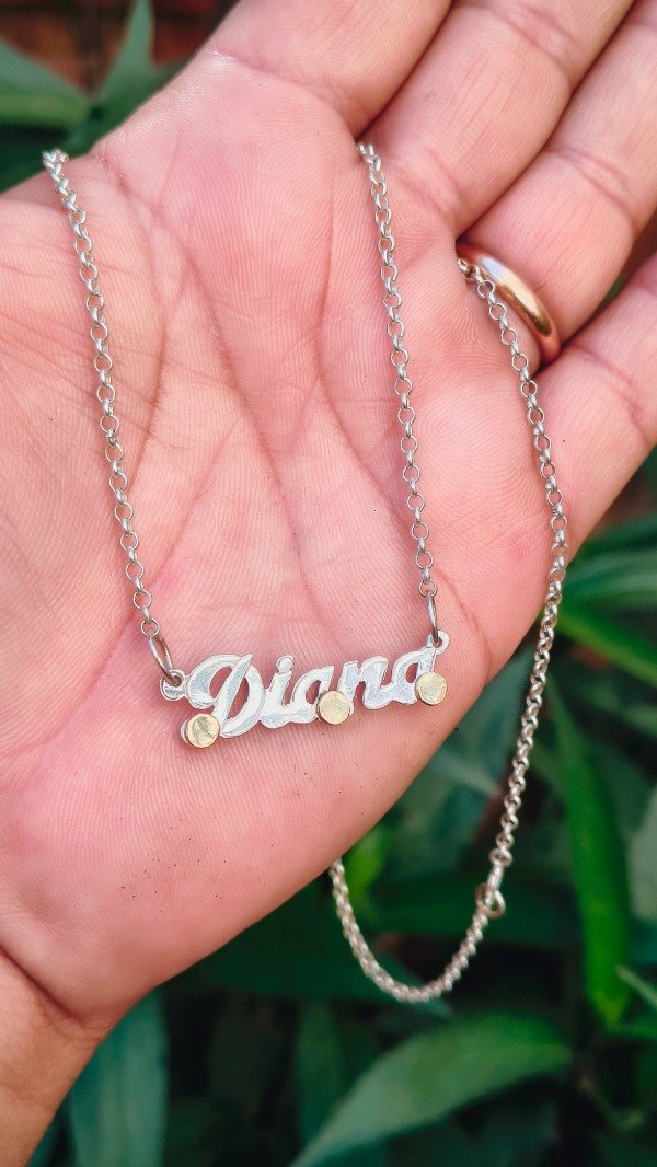 Producto - Collar personalizado nombre DIANA.