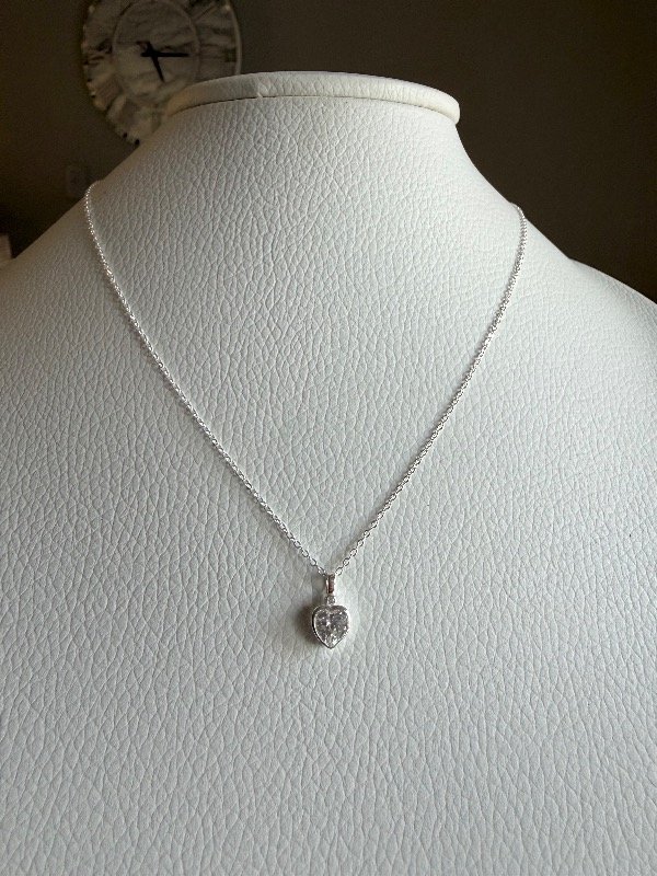 Producto - Collar corazón cubic plata 925