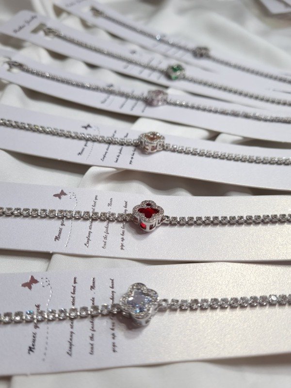 Producto - Pulsera Strass con dije Trebol - 1