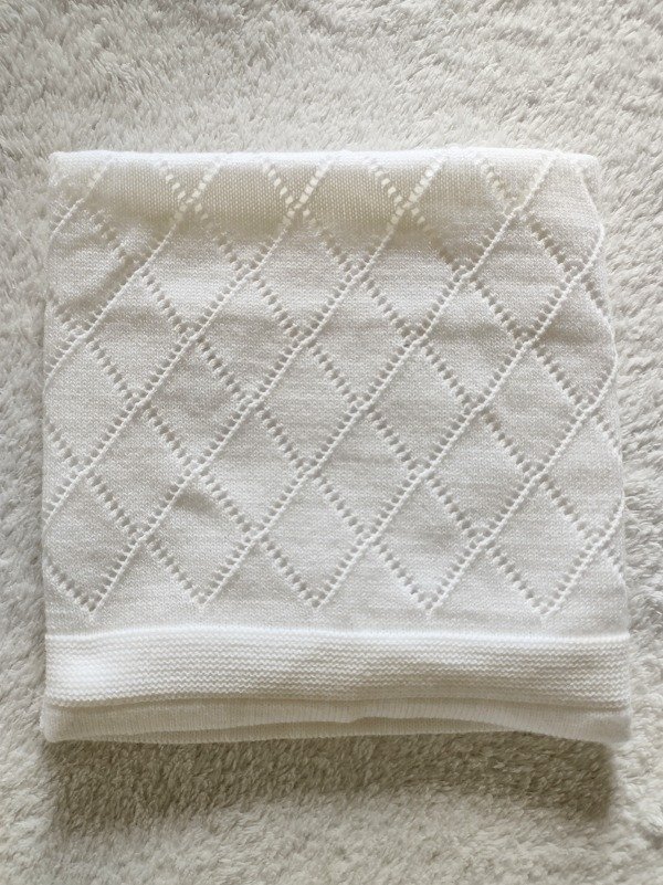 Producto - Tejida de lana simple Blanca rombos