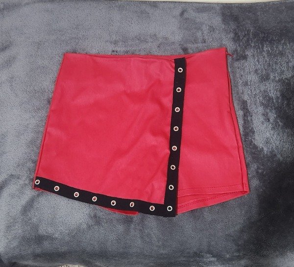 Producto - Short pollera engomado rojo