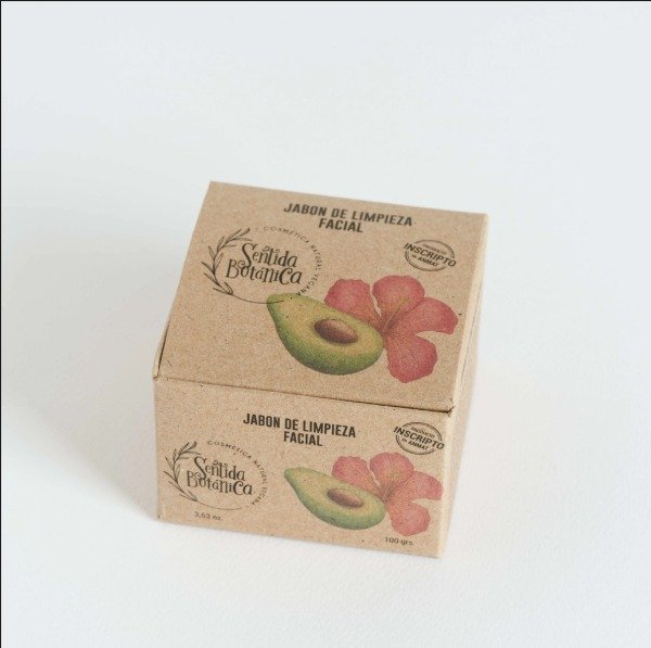 Producto - Jabon de limpieza facial con acción desmaquillante