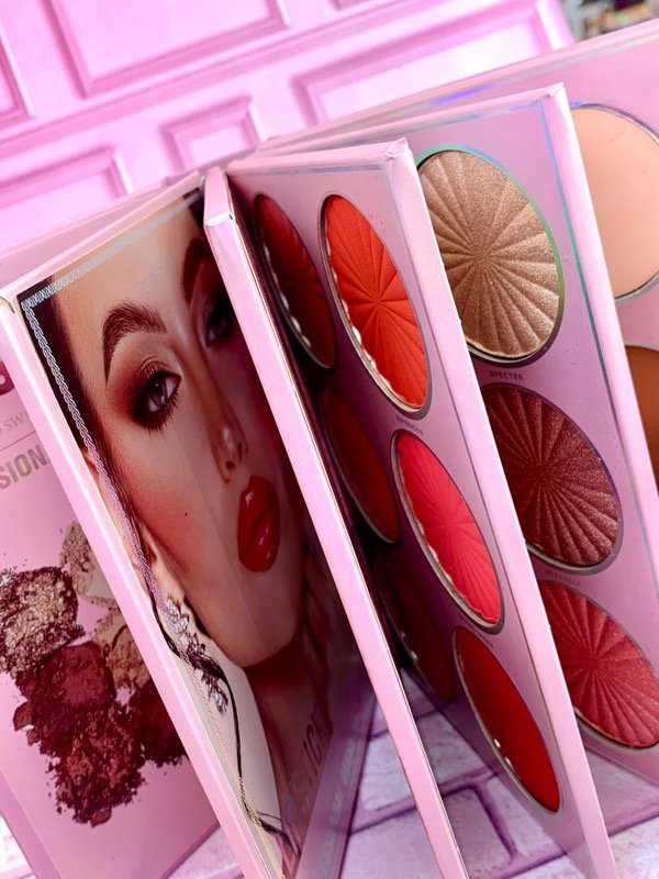 Producto - Paleta de sombras 5 pisos libro fashion