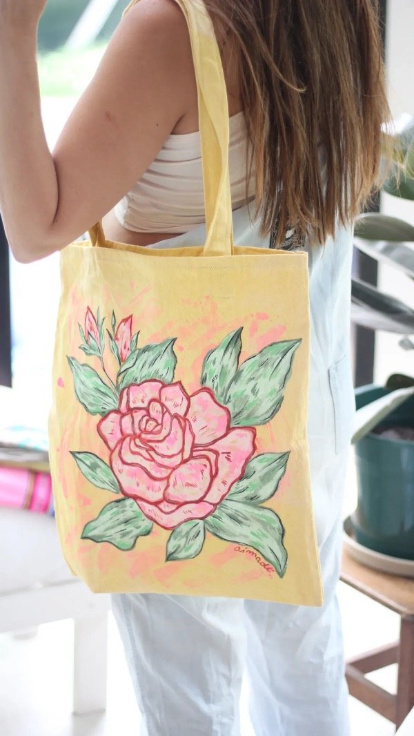 Producto - Tote teñido natural diseño Sira