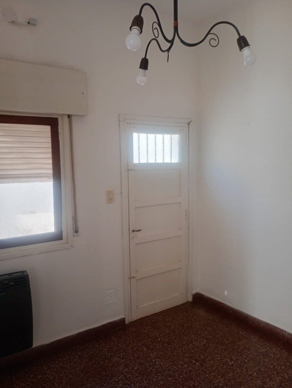 Producto - CASA EN ALQUILER SOBRE CALLE NECOCHEA 136 - 5