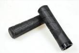 Producto - PUÑO WKNS NEGRO GRABADO ANTIDESLIZANTE