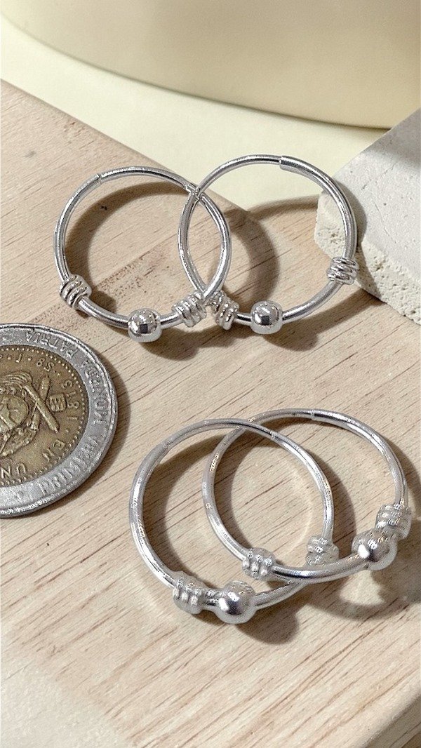 Producto - Argollita de Plata 925 fina con bolita y resortes (2cm diametro)