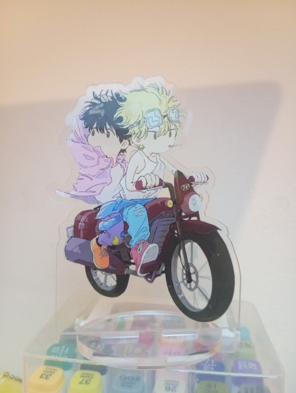 Producto - Banana fish Acrylic Stand - STOCK INMEDIATO