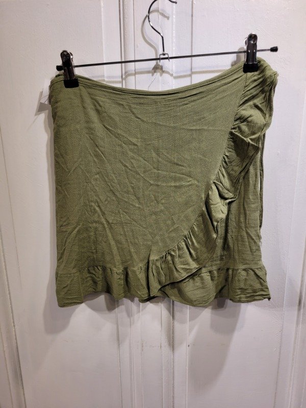 Producto - Falda cruzada verde de lino con volados Talle Único- PRECIO: 20X