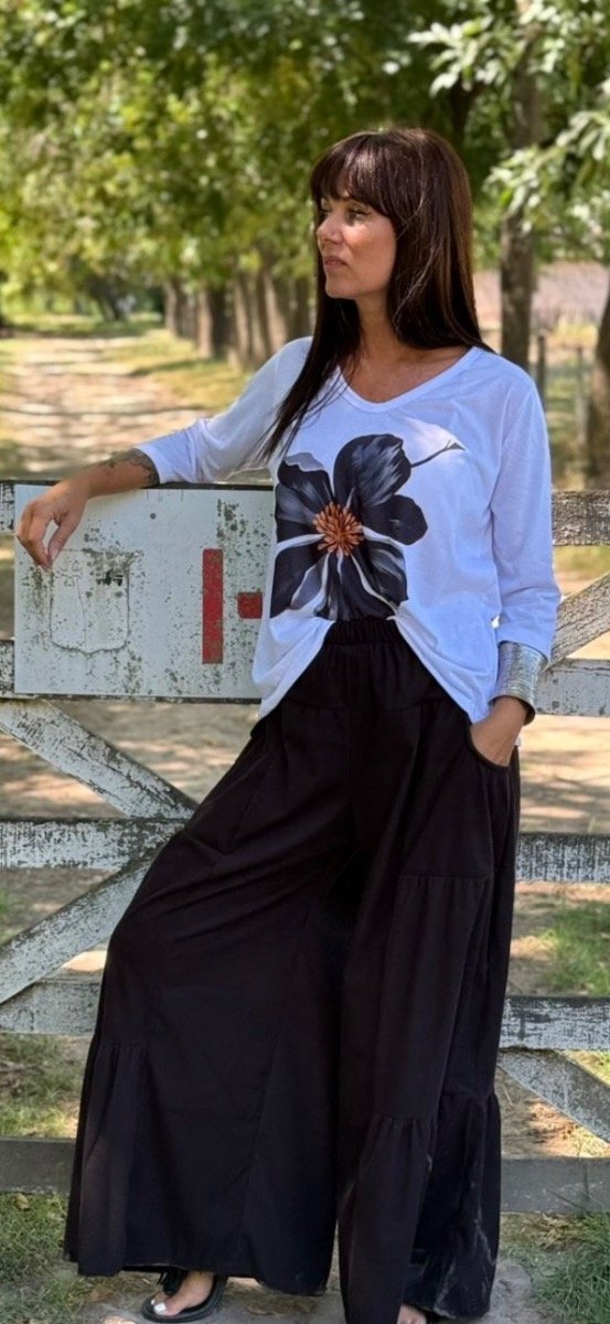 Producto - Pantalón tipo corderoy negro