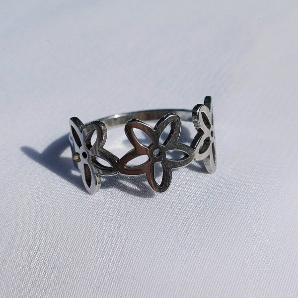Producto - anillo triple flor