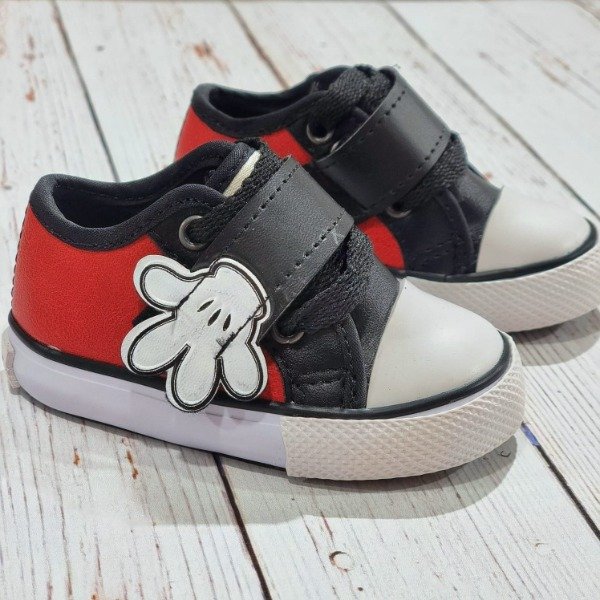 Producto - ZAPAS MICKEY mano
