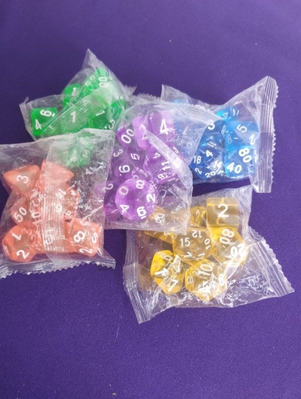 Producto - Sets de Dados Transparentes (varios colores)