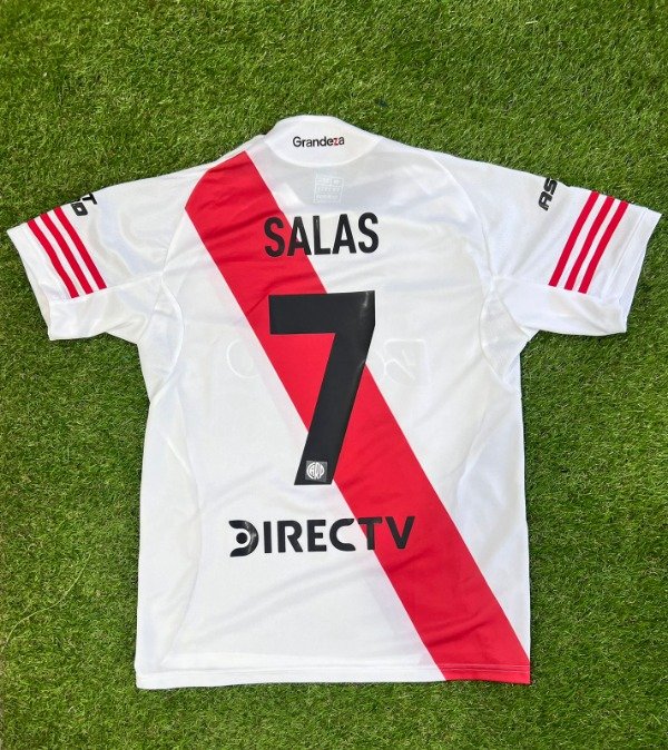 Producto - Camiseta River Plate Titular 2025 Maxi Salas