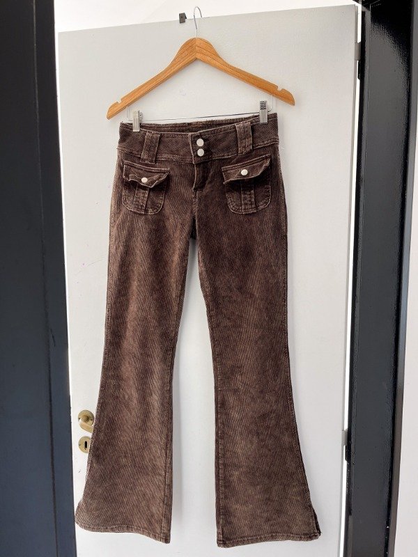 Producto - Pantalón de corderoy Younique