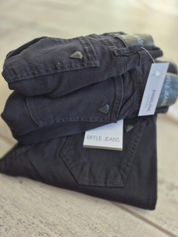 Producto - Riffle Oxford Cropped Ultra Negro