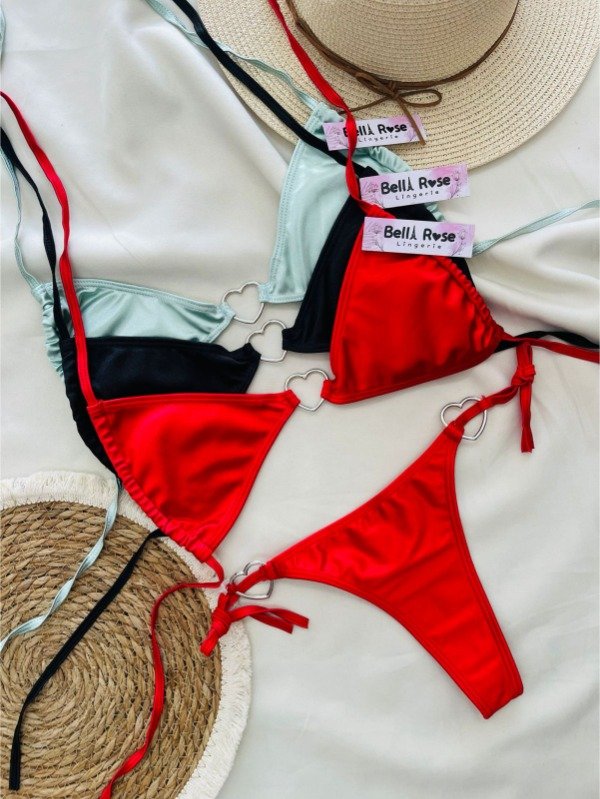 Producto - ART 1046 - PACK X4 (Bikini licra brillosa, aplique Corazon)