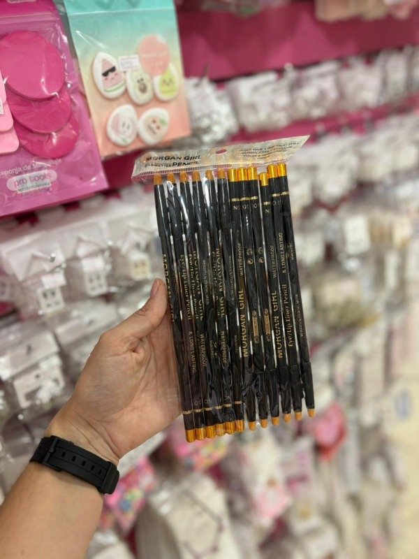 Producto - PACK X12 DELINEADORES DE OJOS NEGRO CON SACA PUNTAS A PRUEBA DE AGUA