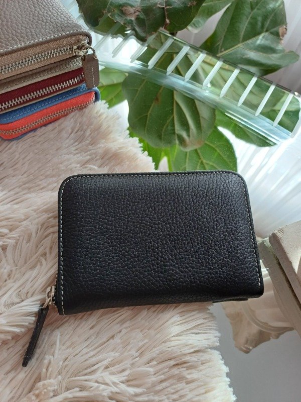 Producto - Billetera de CUERO NEGRA graneado