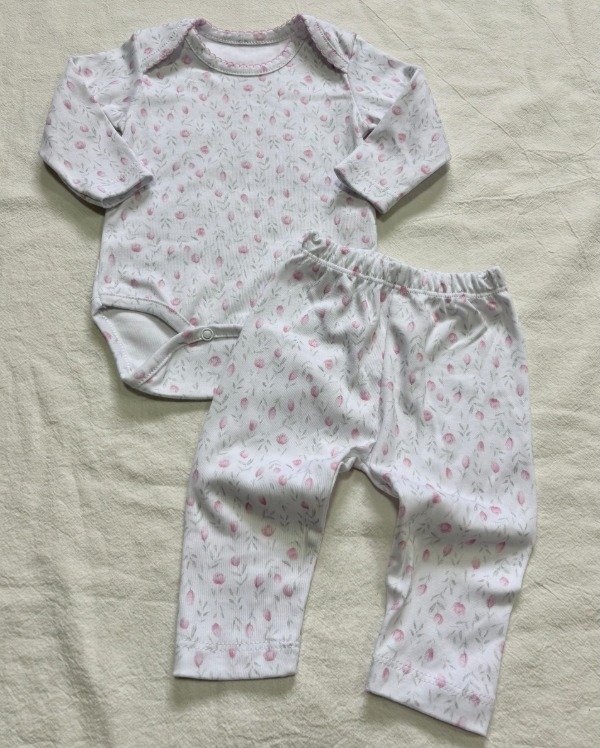 Producto - Conjunto Body + Pantalon Pima Tulipanes