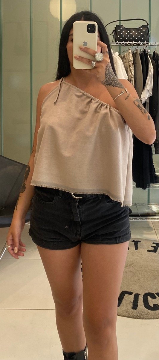 Producto - Top un hombro beige