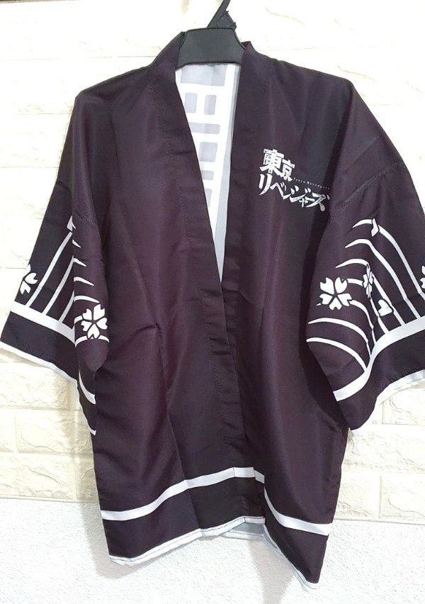 Producto - Kimono  Tokyo Revengers modelo