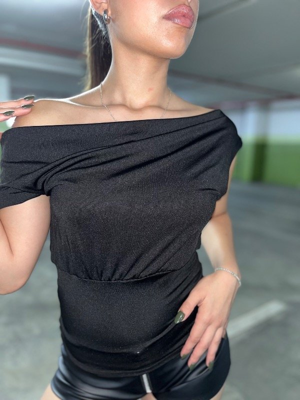 Producto - Blusa Hombritos