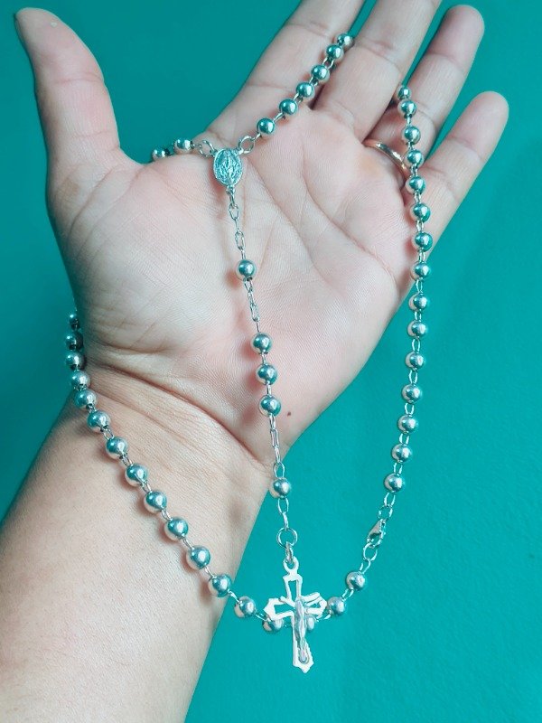 Producto - Rosario, pelotitas de 8 mm largo 45 cm pesa 32 gramos