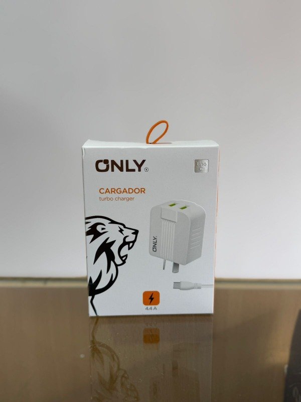 Producto - Cargador only - 2 entrada usb + cable tipo C