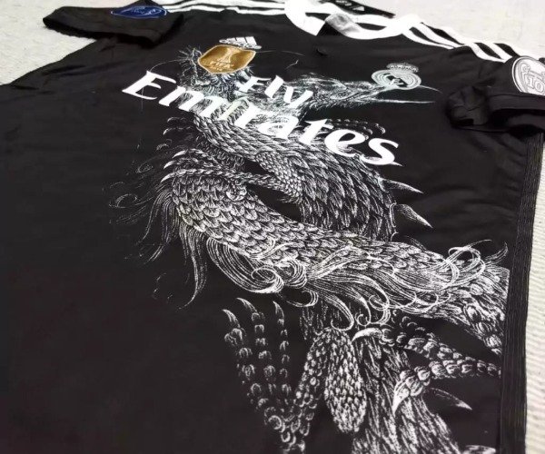 Producto - CAMISETA REAL MADRID IMPORTADA ALTERNATIVA RETRO 2014/2015 #10 JAMES - 4