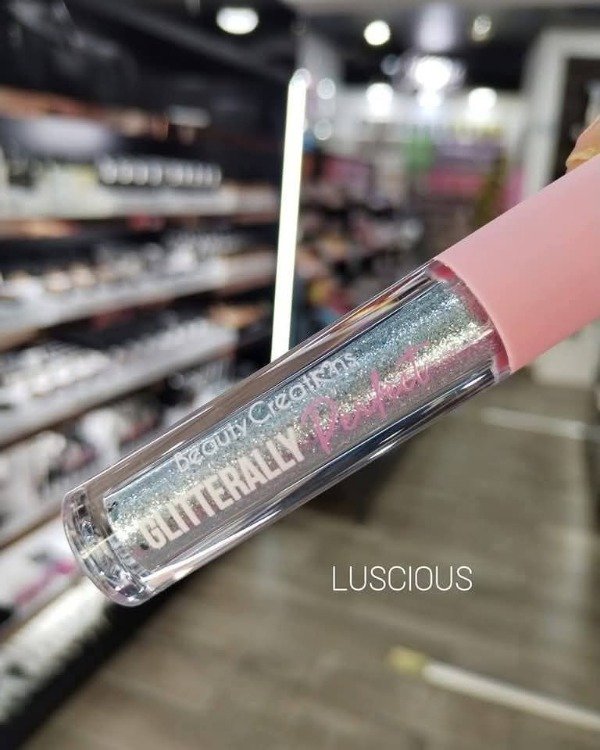 Producto - Delineador glitter Luscious Beauty Creations
