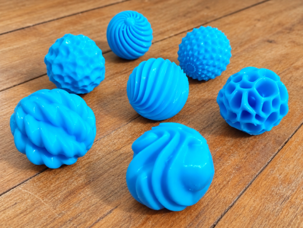 Producto - Esfera sensorial mediana. 4cm de diámetro. (impresión 3D)