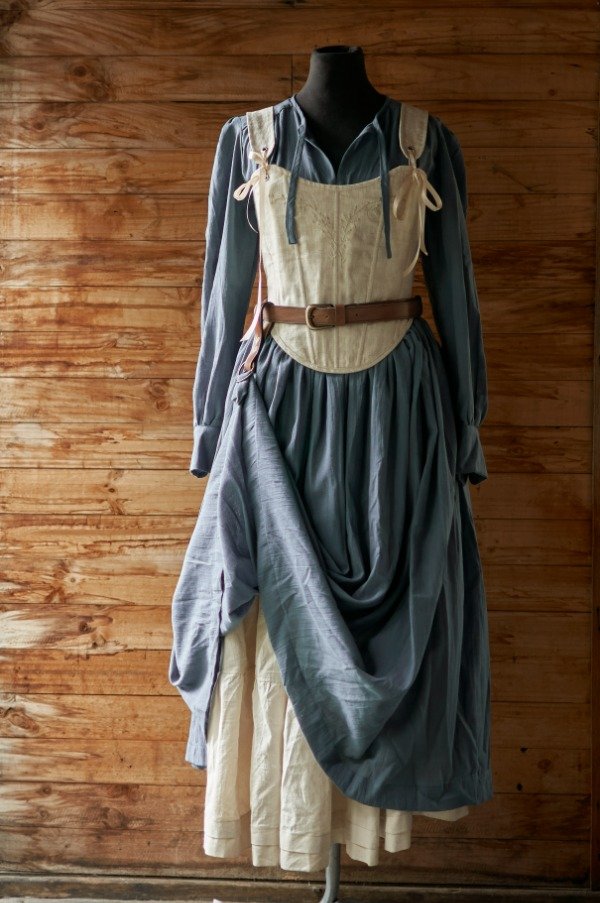 Producto - Corset de lino