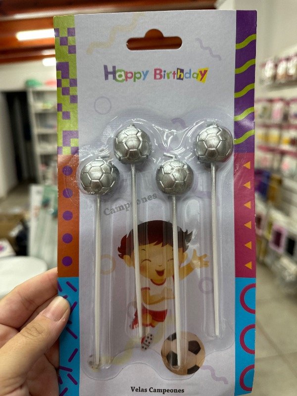 Producto - VELA METALIZADA PELOTAS X 4 pcs 13 cm