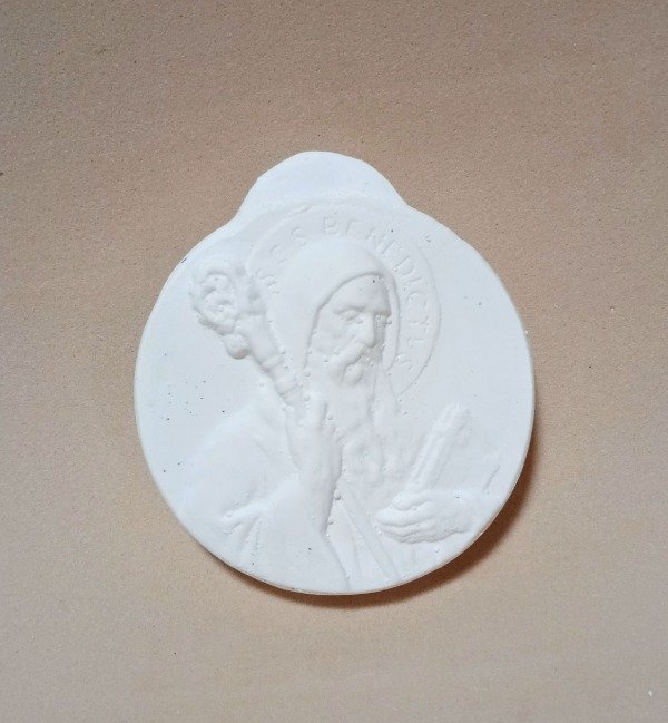 Producto - Medallón San Benito (frente) - R81