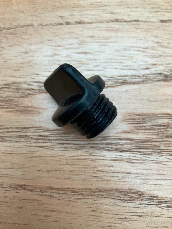 Producto - 1406 - Tapa aceite