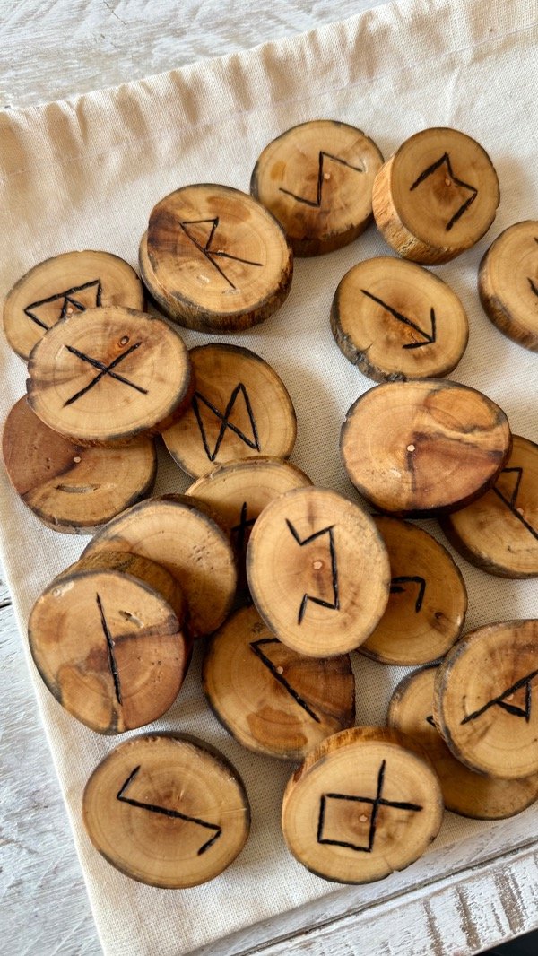 Producto - Runas de madera
