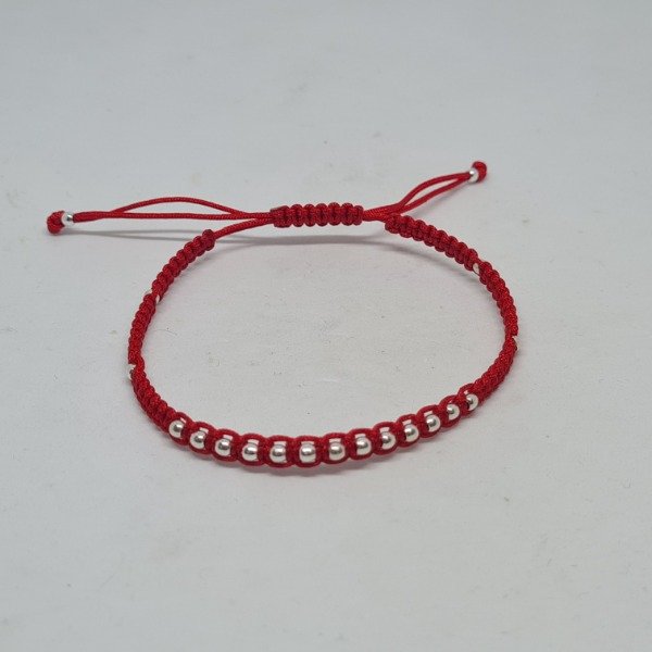 Producto - Pulsera roja con bolitas ajustable