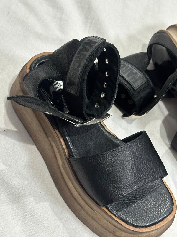 Producto - Sandalias NARCISA nuevas T35 - 1