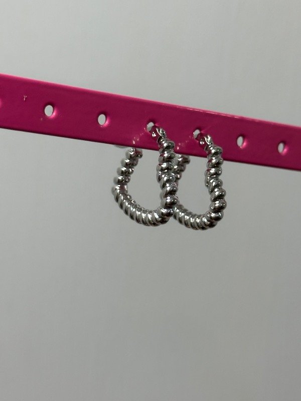 Producto - Aros Plateados Corazoncitos Pelotitas