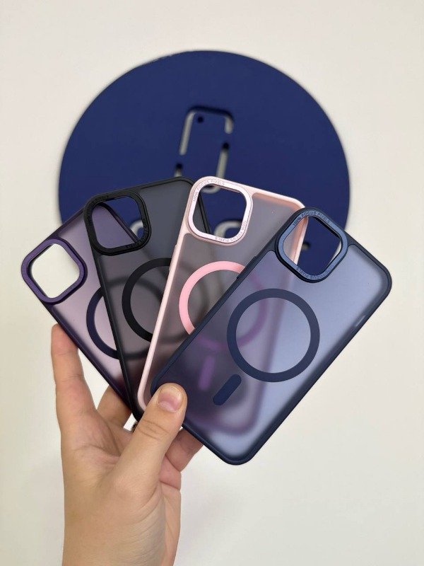 Producto - FUNDA CROMADA ESMERILADA MAGSAFE IPHONE 13