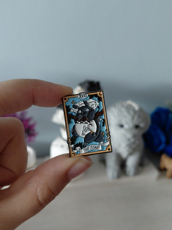 Producto - Pin metalizado - Carta de tarot "The Star" (Totoro) #2076