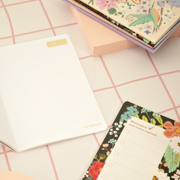 Producto - Cuaderno cosido perritos - 1