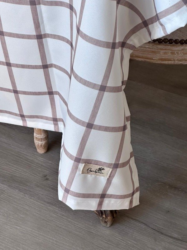 Producto - Mantel impermeable rayado marrón - 6