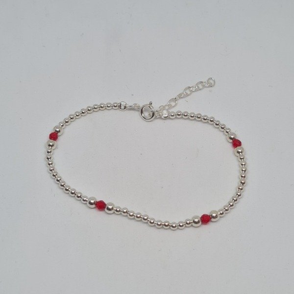 Producto - Pulsera bolitas piedras rojas