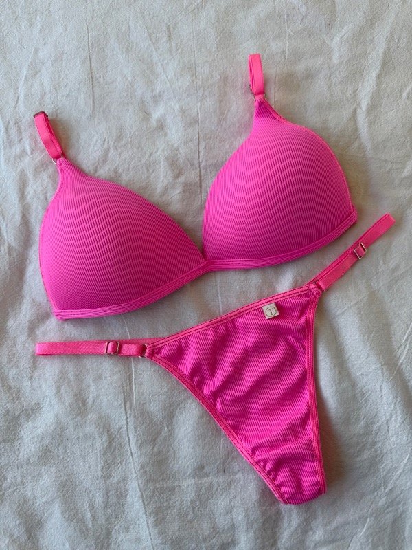Producto - CONJUNTO TRIÁNGULO SOFT MORLEY PINK