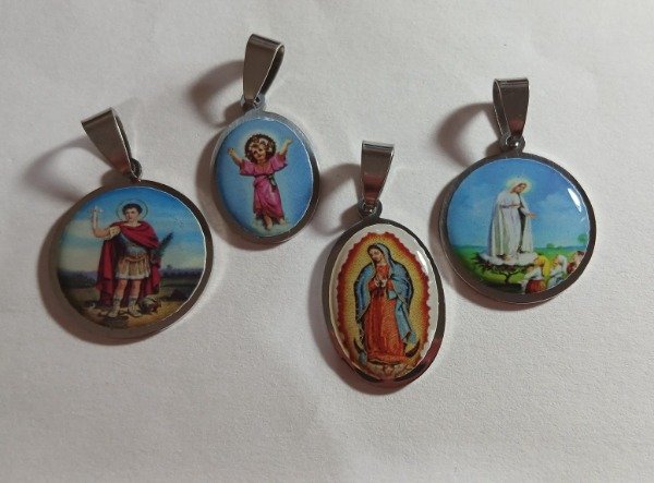 Producto - Medallas de acero quirúrgico de color