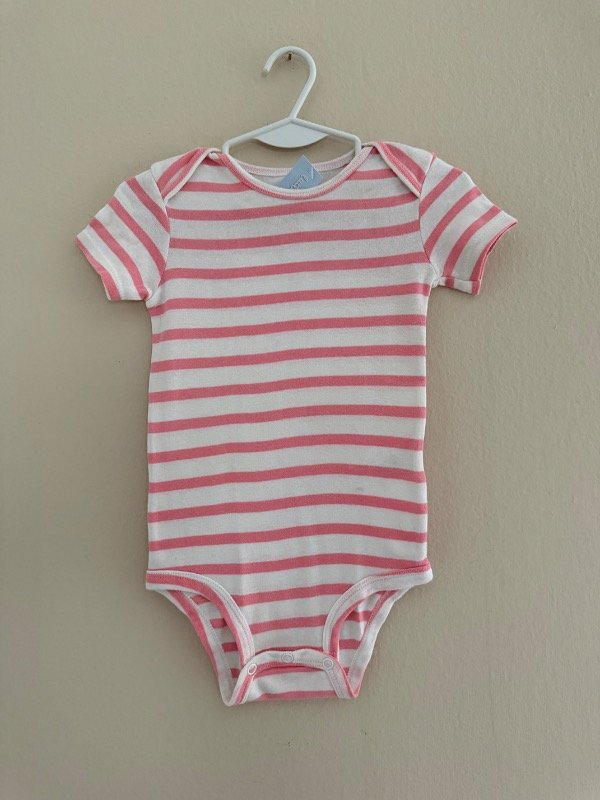 Producto - Body CARTERS 18 meses con detallito clv19